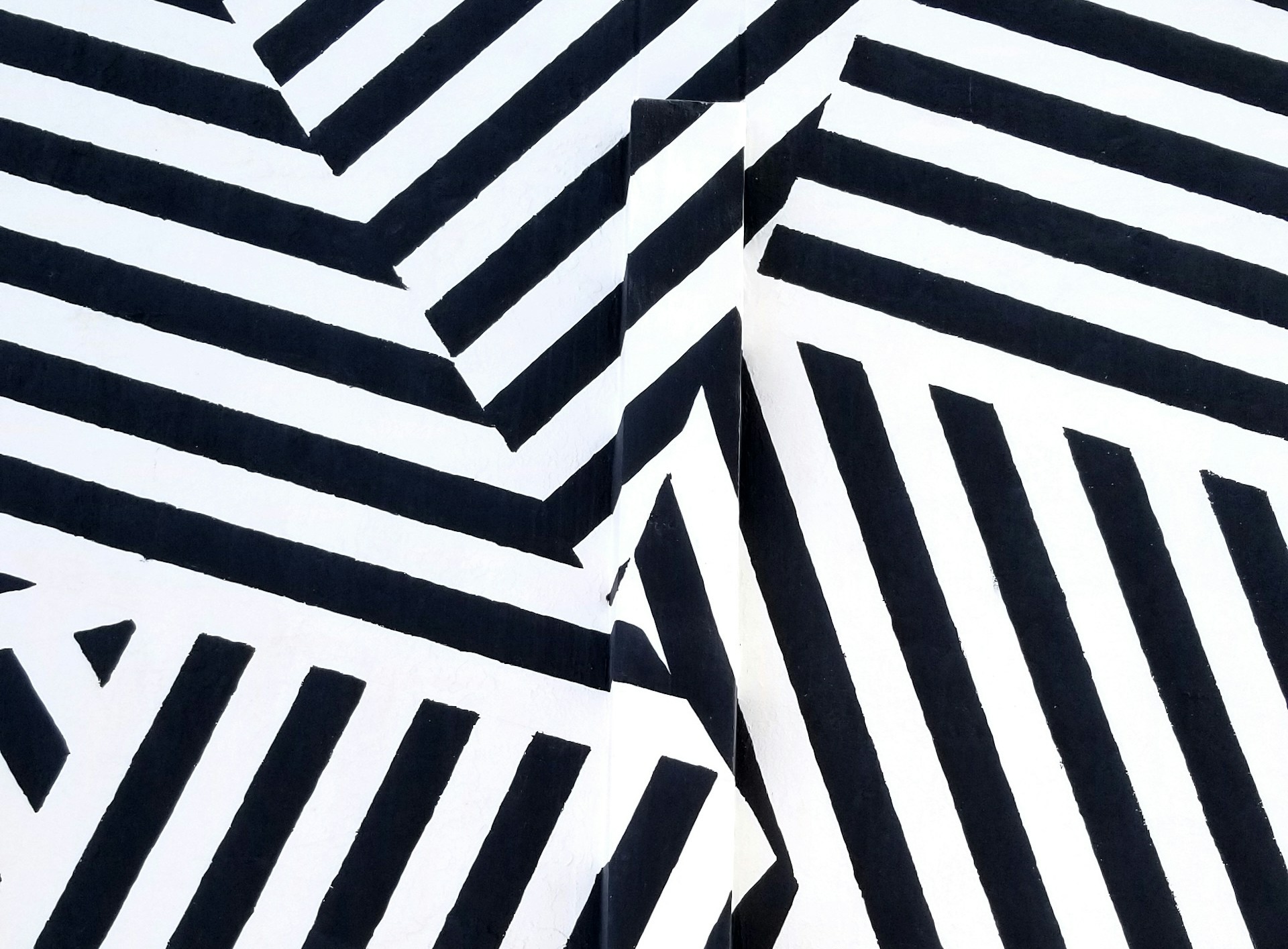Black-and-white striped wallpaper